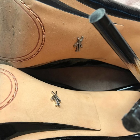 Kenneth Cole Patent Leather Shoes - Picture 6 of 6